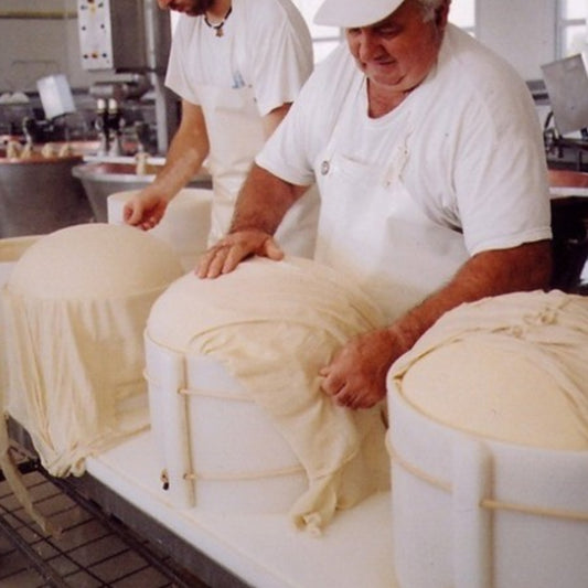 Parmigiano Reggiano 24 Months from 900 to 1kg